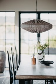 Alba Skærm Ekskl. Ophæng Ø58 Brun loftslampe Fra Alde & Lind - Placer den i stuen, gangen eller soveværelset.