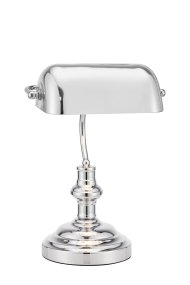 Bankers 42cm Krom Fra Markslöjd - Bankers bordlampe er lavet udelukkende af krom og har en metalbase og et justerbart matchende lampeglas.