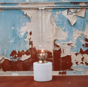 Kerosene Lamp Straight small Hvid Fra Strömshaga - Passer med v&aelig;ge artikelnummer 116210 og br&aelig;ndere med artikelnummer 121800G.