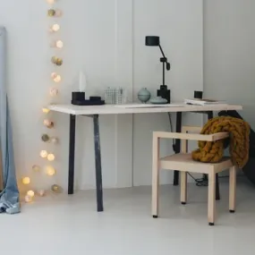 Irislights Garden 20-lights Flerfarvet Fra Irislights - Lysk&aelig;den Garden fra svenske Irislights er en stemningsfuld k&aelig;de, der med sit design skaber et varmt og hyggeligt lys i rummet.