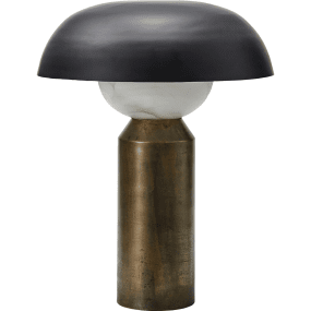 Big Fellow 55cm Antik messing bordlampe Fra House Doctor - Big Fellow fra House Doctor er en bordlampe, der p&aring; en elegant m&aring;de blander klassisk og skulpturelt design.