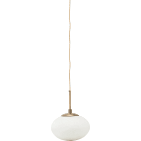Opal Ø22 Messing loftslampe Fra House Doctor - Opal har en hvid glasskærm og et messingfarvet ophæng.