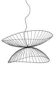 Ray Ø115 Sort loftslampe Fra Globen Lighting - De to skærme kan arrangeres på forskellige måder - enten placeret oven på hinanden eller monteret inden i hinanden for at skabe en lavere pendel.