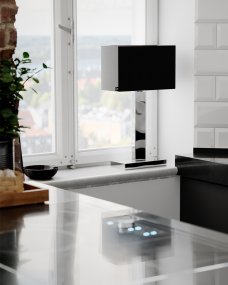 Prime 47cm Krom bordlampe Fra By Rydéns - Udforsk mulighederne med Prime bordlampen i metal og stofsk&aelig;rm, og lad dens elegante design og diskrete belysning skabe en fortryllende effekt i dit vindue.