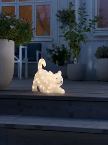 Liggende Kat I Akryl Klar Fra Konstsmide - Charmerende og legende – denne liggende kat i akryl spreder varme med sine 48 varmhvide LED-lys.
