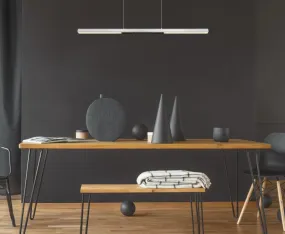Cody 120cm Stål loftslampe Fra Globo Lighting - Lampan &auml;r tillverkad av borstat aluminium som ger ett elegant och tidl&ouml;st uttryck som smidigt sm&auml;lter in i olika inredningsstilar, perfekt f&ouml;r stora matbord eller k&ouml;ks&ouml;ar.