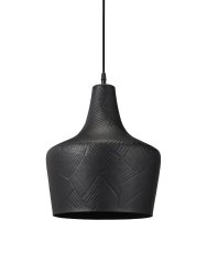 Ribble Ø25 Sort Fra PR Home - Ribble loftslampe i metal med et hamret dekorativt m&oslash;nster.