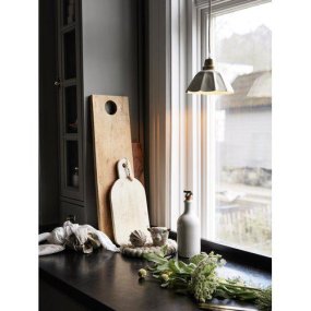 Ester Ø17 Råhvid vindueslampe Fra PR Home - Denne vindueslampe har en unik finish lavet i h&aring;nden, ikke to er helt ens i deres m&oslash;nster.