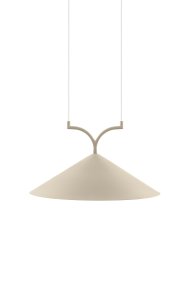 Curve Ø50 Beige loftslampe Fra Globen Lighting - Lavet af matlakeret metal med to 120 cm tekstilledninger og matchende metalloftskop.