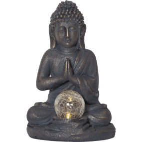 Buddha Grå solcellelampe Fra Star Trading - Solcelledekorationen Buddha er en sl&aring;ende og beroligende ornament i gr&aring; polyresin med en lys bronzesmeltet overflade.