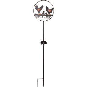 Welcome Sort solcellelampe Fra Star Trading - Velkommen solcellestokken er en dørdekoration i træ med et udskåret motiv af horn og teksten Velkommen.