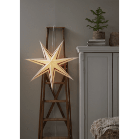 Stripe Ø77 Hvid/rød Fra Star Trading - Pynt op til advent, og den vil give en dejlig julestemning.