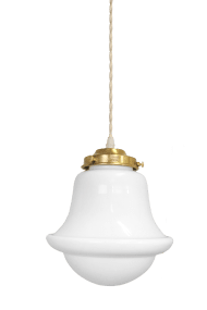 Sture Ø20 Hvid loftslampe Fra Strömshaga - Opalglasset spreder et bl&oslash;dt og behageligt lys over et bredere omr&aring;de og skaber en hyggelig f&oslash;lelse i rummet.