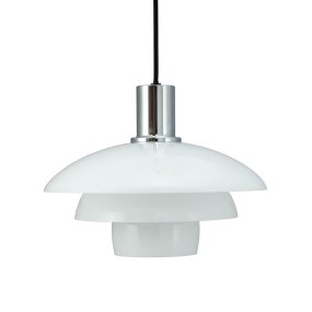Morph Ø28 Opal loftslampe Fra Dyberg Larsen - Denne smukke pendel fra danske Dyberg Larsen skaber en klassisk og stilren nordisk følelse i mange rum i hjemmet.