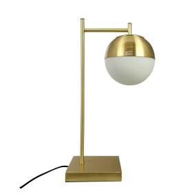 Caen 45cm Messing/hvid bordlampe Fra Dyberg Larsen - Caen bordlampen er lavet af børstet messing og har en smuk glaskuppel, der giver et varmt og blødt lys.