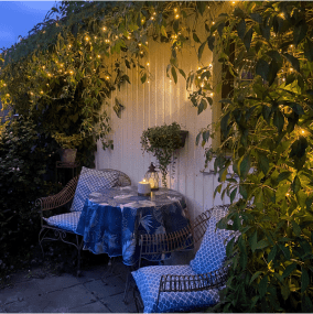 Istaplyskæde Golden Warm White 6m Sort Fra Star Trading - Istapsløkke med 240 LED-lys med et smukt gyldent skær.