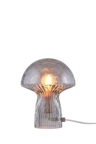 Fungo 20cm Røgfarvet bordlampe Fra Globen Lighting - Hver lampe er mundblæst og unik, hvilket betyder, at der forekommer variationer i farve, glastykkelse og antal bobler.