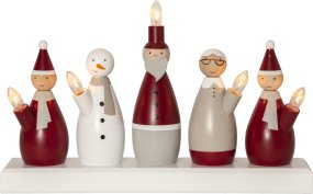 Santa Family Multi-formål Fra Star Trading - Lysestagen giver en fantastisk julestemning i b&aring;de vinduer eller p&aring; en sk&aelig;nk.