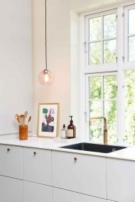 Bubbles Ø18 Lyserød loftslampe Fra Halo Design - Den enkle form på Bubbles-lampen giver den et smukt design.