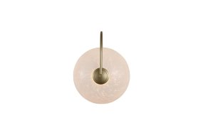 Confetti Ø25 Guld Fra Searchlight - Det moderne design kombinerer en ramme med gulddetaljer og en mønstret glasskærm, der giver et behageligt og indbydende skær.
