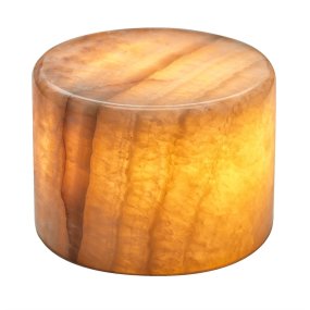 Marble 6cm Beige Fra Unison - Marmorbordlampen er lavet af &aelig;gte, poleret marmor i en varm beige tone, der skaber en bl&oslash;d og atmosf&aelig;risk gl&oslash;d.