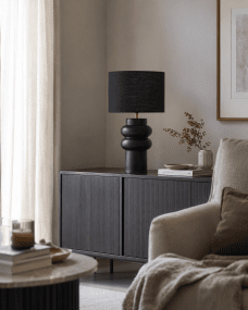 Anelli 56cm Sort bordlampe Fra Nordic Lighting - Leveres med 1,8 m sort plastledning og strømafbryder med stik.