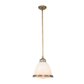 Amelia Ø32 Messing loftslampe Fra Elstead Lighting - Amelia har en klassisk pendeldesign som f&ouml;rnyar vintage-detaljer med ett gjutet glasf&auml;ste, en gjuten metallram samt framtr&auml;dande g&aring;ngj&auml;rn och sp&auml;nnen.