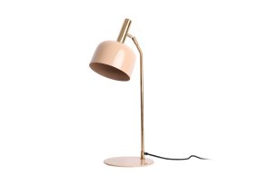 Smart 56cm Beige skrivebordslampe Fra Leitmotiv - Den skinnende, emaljerede finish i en blød beige skærm sammen med elegante gulddetaljer giver lampen et unikt og iøjnefaldende udtryk.
