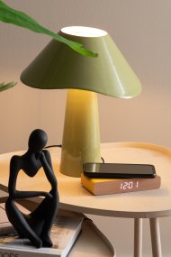 Ameno 33cm Grøn bordlampe Fra Leitmotiv - Ameno er en stilfuld bordlampe i metal med en blank grøn finish, der giver et blødt og harmonisk udtryk.