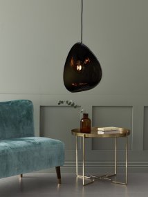 Ocean 32cm Røgfarvet loftslampe Fra Belid - Fremstillet i r&oslash;get glas, som skaber et elegant udtryk og giver en flot spredning af lys i rummet.