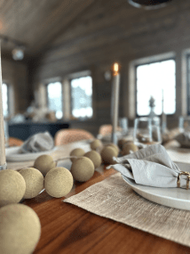 Irislights Sand Beige 35-lights Sand Fra Irislights - Skab en hyggelig og dekorativ atmosf&aelig;re med denne lysk&aelig;de med kugler i m&oslash;rk beige fra Irislights.