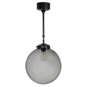 Mora Ø30 Sort plafond Fra Armaturhantverk - Klassisk pendellampe til loftet med justerbart oph&aelig;ng i sort.