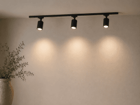 Forma 3-sæt Sort Fra Nordic Lighting - Pakken indeholder:1 m skinne, 1 stk.