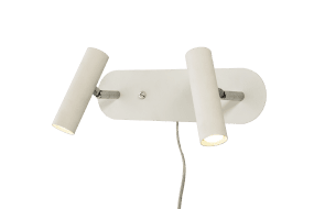 Artic Hvid læselampe Fra Aneta Lighting - Artic dobbeltvæglampe i hvidlakeret metal med kromdetaljer.