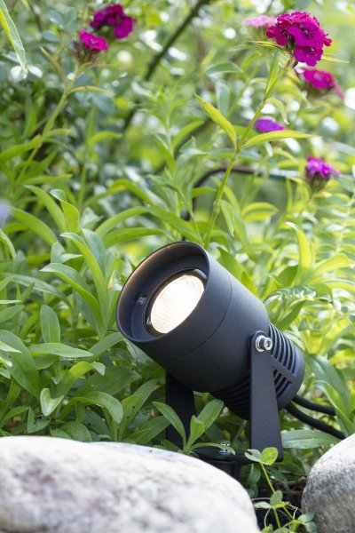 Spotlight 3W Sort Garden 24 Fra Markslöjd - Disse spotlights er uden tvivl de mest populære til Garden 24 og fås i 3W, 6W, 9W og 15W versioner.