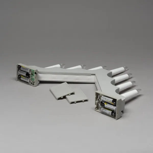 Candelabra 7 Lights Grå Fra Konstsmide - Den klassiske form med syv lys passer perfekt i b&aring;de sm&aring; og store rum.