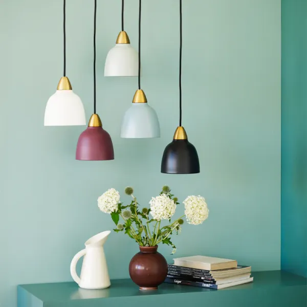 Urban Mini Ø15 Blå loftslampe Fra Superliving - Urban Mini er den perfekte løsning til dem, der leder efter kompakt, men elegant belysning.