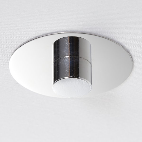 Andria Ø60 Hvid plafond Fra Brilliant - Med en diameter på 60 cm er lampen perfekt til at lyse større rum op.