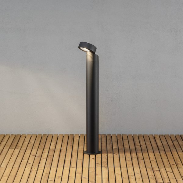 Vicenza 100cm Sort pullerter Fra Konstsmide - Vicenza hegnspæl i træ med en integreret 4W LED-lyskilde.