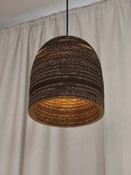 Cardboard Bell Ø25 Brun loftslampe Fra Ledvance - Karton er et simpelt vedhæng med et bæredygtigt design.