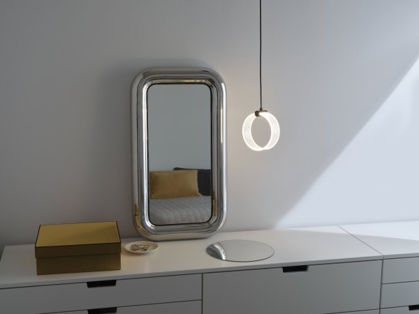 Circle PL Ø16 Sort loftslampe Fra Ledvance - I f&oslash;rste trin lyser lampen i et varmt hvidt lys; 3000K, i anden fase skinner den i koldt hvidt lys p&aring; 4200K og i tredje skinner den i 6500K (dagslys).