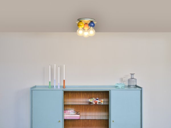 Bubble Ø25cm Flerfarvet plafond Fra Ledvance - Bubble er en legende og unik loftslampe, der tilfører farve og personlighed til rummet.