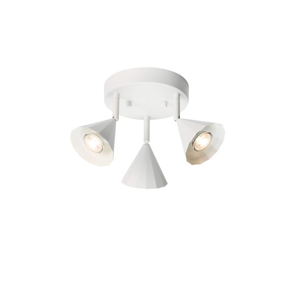 Rain 3 Hvid spotlight Fra CO Bankeryd - Loftslampen spreder et j&aelig;vnt lys, der skaber en behagelig atmosf&aelig;re, og dens stilrene form g&oslash;r den til en diskret men elegant detalje i alle typer interi&oslash;r.