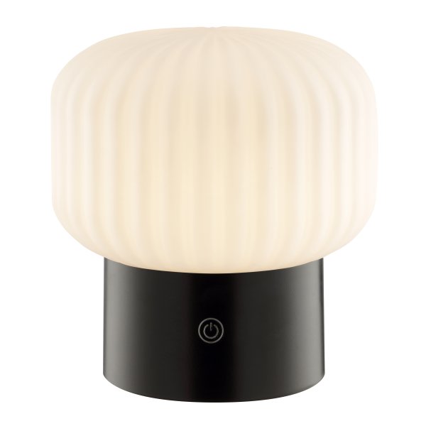 Sarastro 14cm Sort bærbar Fra Brilliant - Sarastro er en bærbar og genopladelig lampe lavet af glas og plastik med et moderne udtryk og et stilfuldt design.