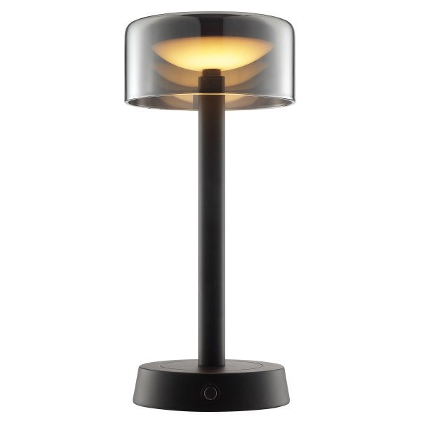Razor 26cm Sort bærbar Fra Brilliant - Razor er en moderne og stilfuld bærbar bordlampe med et eksklusivt præg takket være kombinationen af sort metal og røget glas.