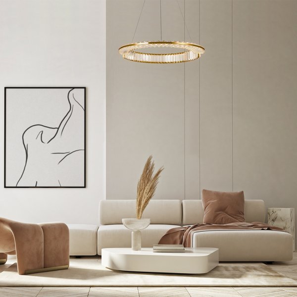 Krone Ø62 Messing loftslampe Fra Maytoni - Med sin generøse diameter på 62 cm bliver den et luksuriøst blikfang i hjemmet og spreder et varmt og stemningsfuldt lys.
