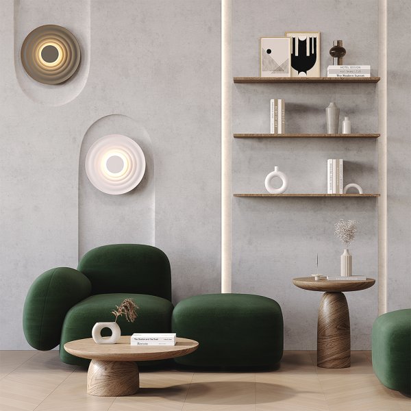 Nami Ø40 Grå væglampe Fra Maytoni - Den er lavet af metal med en elegant gr&aring; finish og skaber et stilfuldt pr&aelig;g, der passer lige s&aring; godt i entreen som i stuen eller k&oslash;kkenet.