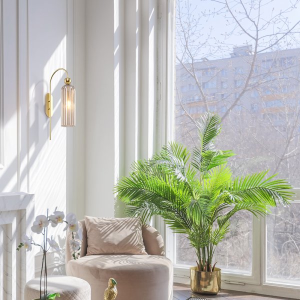 Antic 55cm Guld væglampe Fra Maytoni - Med sin sofistikerede rammeform og unikke farvekombination er den et perfekt valg for dem, der ønsker at tilføje en tidløs og elegant følelse til dit hjem.