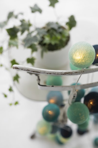 Irislights Cool Mint 20-lights Blå Fra Irislights - Produktet er h&aring;ndlavet, og variationer i farve, form og st&oslash;rrelse kan forekomme.