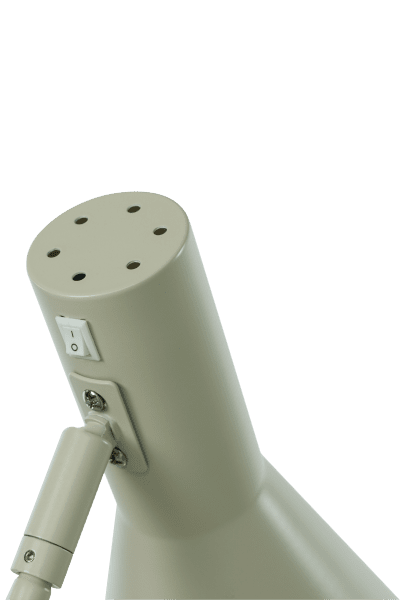 Ceres 46cm Beige skrivebordslampe Fra Aneta Lighting - CERES bordlampen er både praktisk og stilfuld og giver et behageligt lys, når du arbejder eller læser.